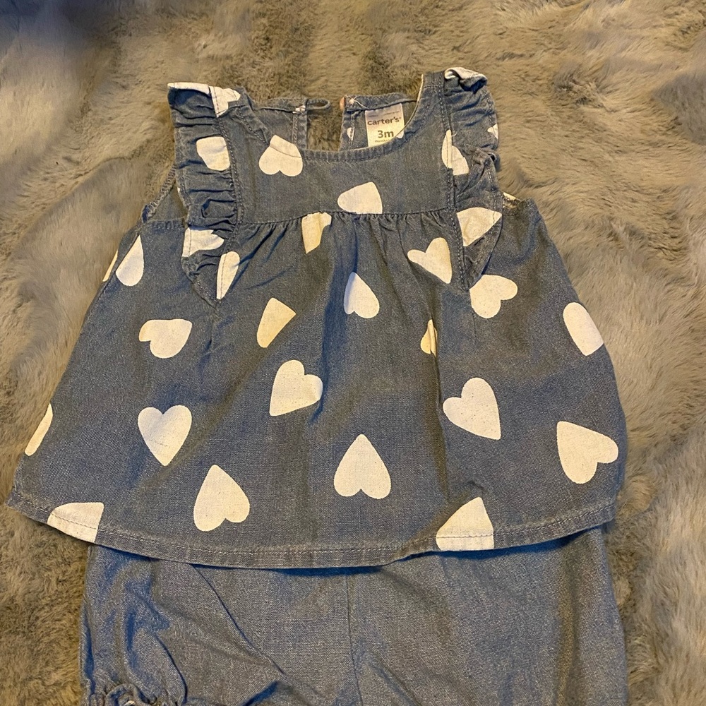 Carter’s 2 piece chambray outfit - size 3 months